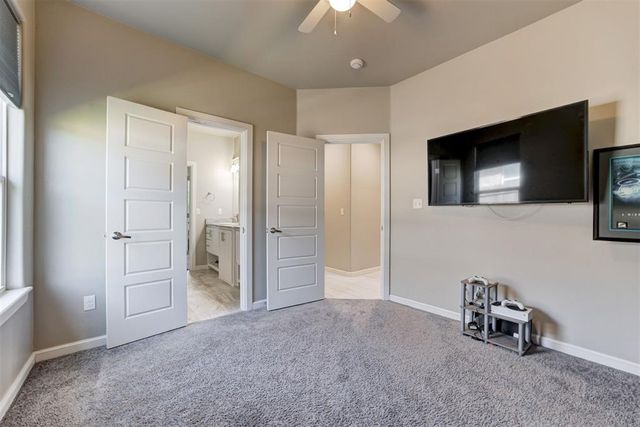 3008 Hunter Crest Drive, Edmond, OK 73034