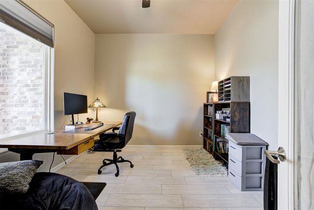 3008 Hunter Crest Drive, Edmond, OK 73034