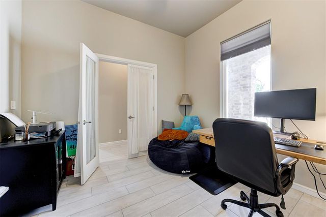 3008 Hunter Crest Drive, Edmond, OK 73034