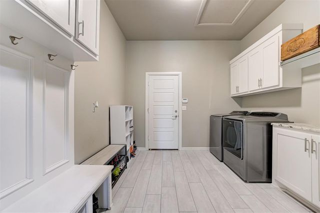 3008 Hunter Crest Drive, Edmond, OK 73034