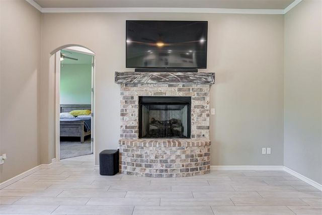 3008 Hunter Crest Drive, Edmond, OK 73034