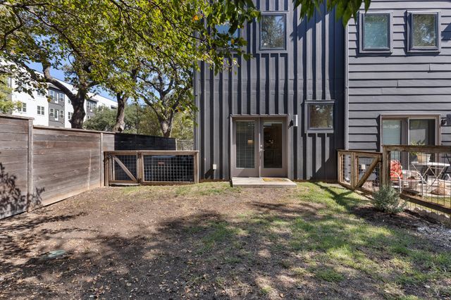 5924 S Congress Ave 85, Austin, TX 78745
