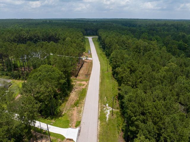 01 Lonestar Rd, Huntsville, TX 77340