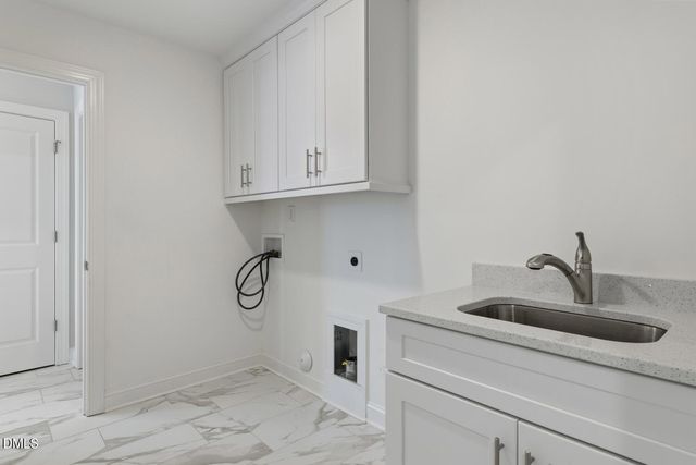 4852 Grosbeak Court, Mebane, NC 27302