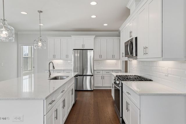 4852 Grosbeak Court, Mebane, NC 27302
