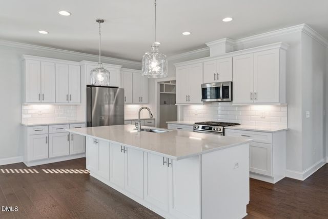 4852 Grosbeak Court, Mebane, NC 27302
