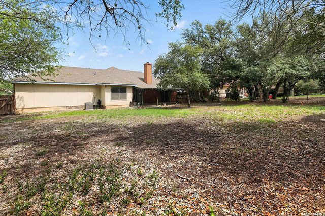3415 Lura Ln, San Antonio, TX 78228