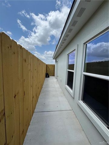 1118 Country Club Drive, Alamo, TX 78516