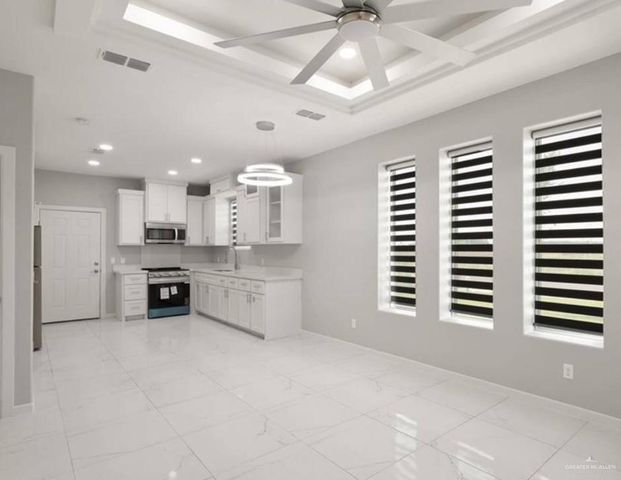 1118 Country Club Drive, Alamo, TX 78516