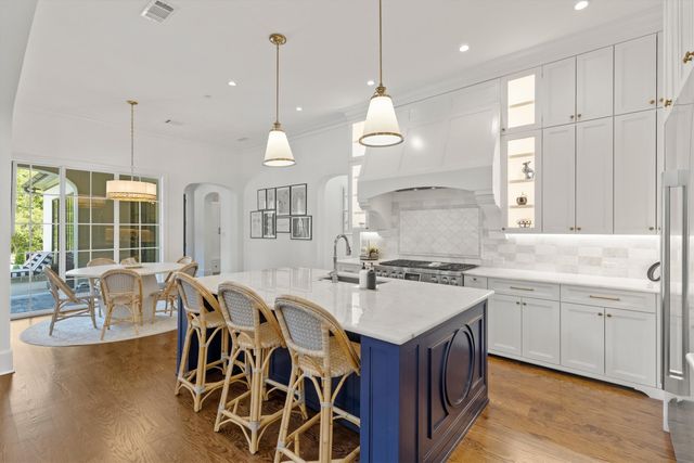 1029 Shady Oaks Drive, Southlake, TX 76092