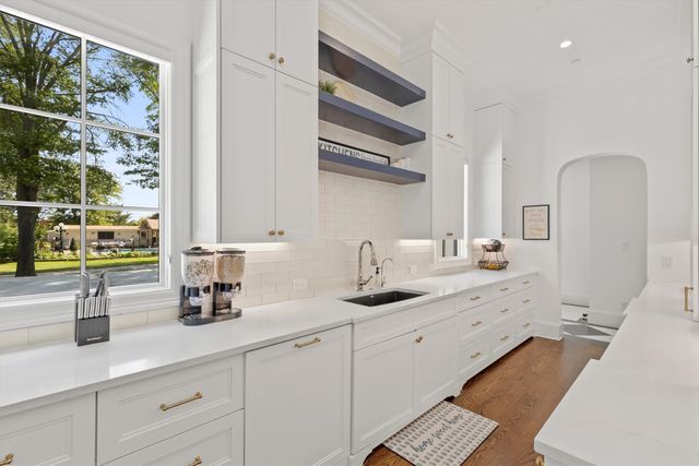 1029 Shady Oaks Drive, Southlake, TX 76092
