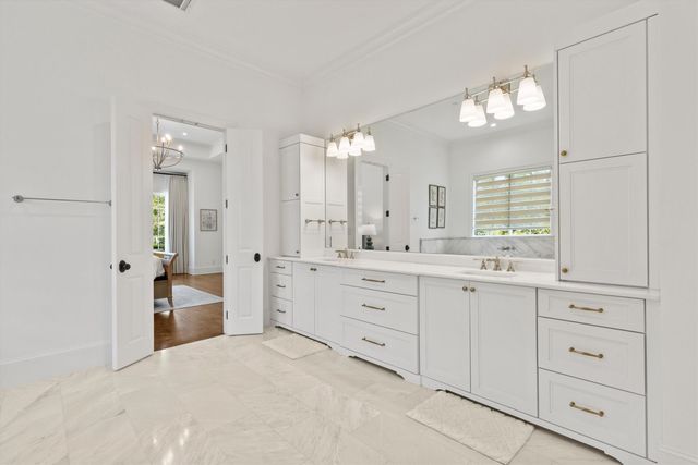 1029 Shady Oaks Drive, Southlake, TX 76092