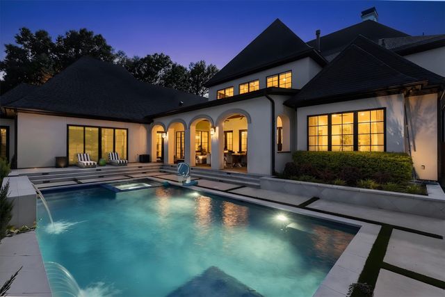 1029 Shady Oaks Drive, Southlake, TX 76092