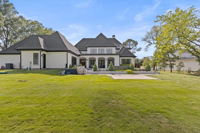 1029 Shady Oaks Drive, Southlake, TX 76092