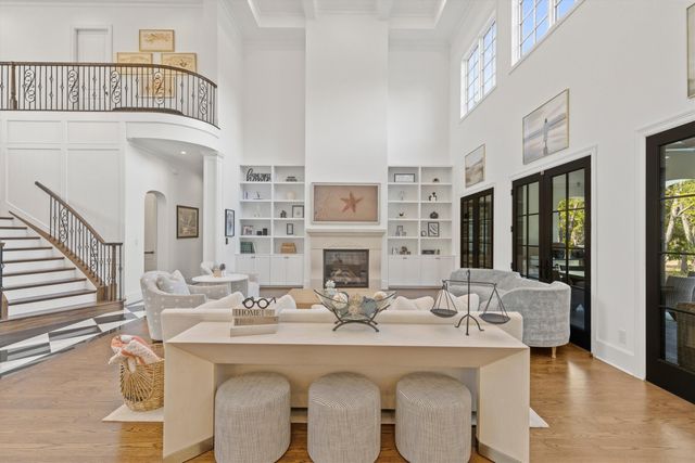 1029 Shady Oaks Drive, Southlake, TX 76092