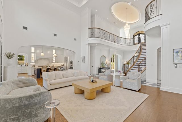 1029 Shady Oaks Drive, Southlake, TX 76092