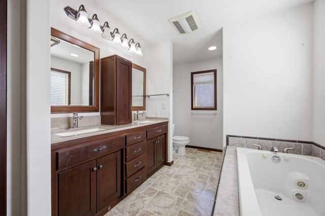 2314 Rose Creek Boulevard S, Fargo, ND 58104