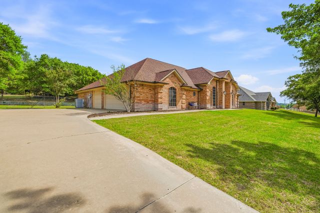 3625 Four Trees Drive, Weatherford, TX 76087