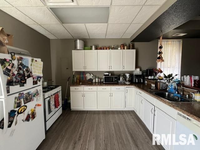 1115 W 3RD Street, Davenport, IA 52802