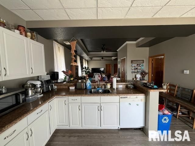 1115 W 3RD Street, Davenport, IA 52802