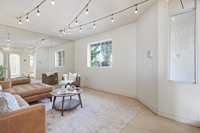 2399 Ivy Road, Oceanside, CA 92054