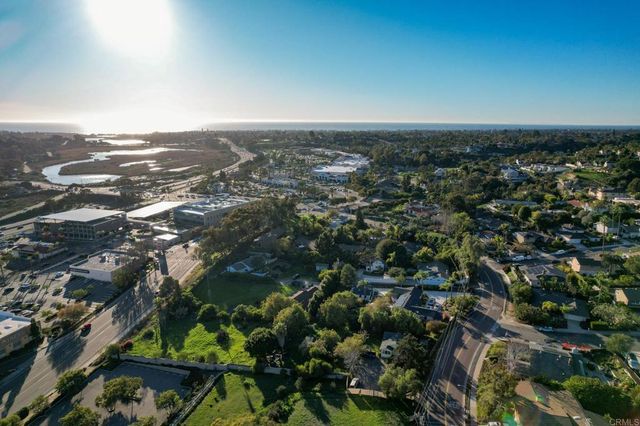 2399 Ivy Road, Oceanside, CA 92054