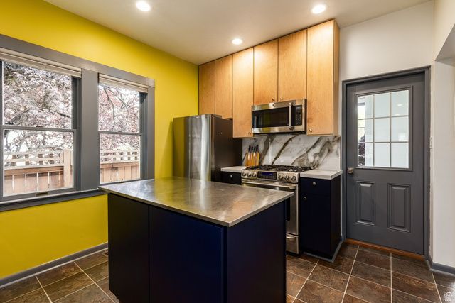 818 E GARFIELD AVE, Salt Lake City, UT 84105