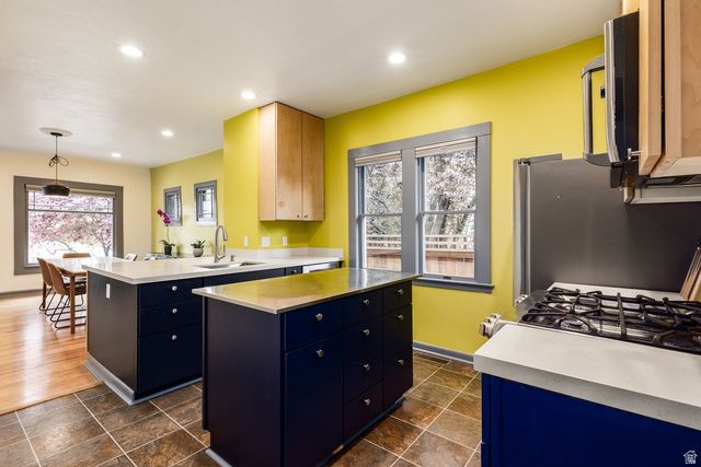 818 E GARFIELD AVE, Salt Lake City, UT 84105
