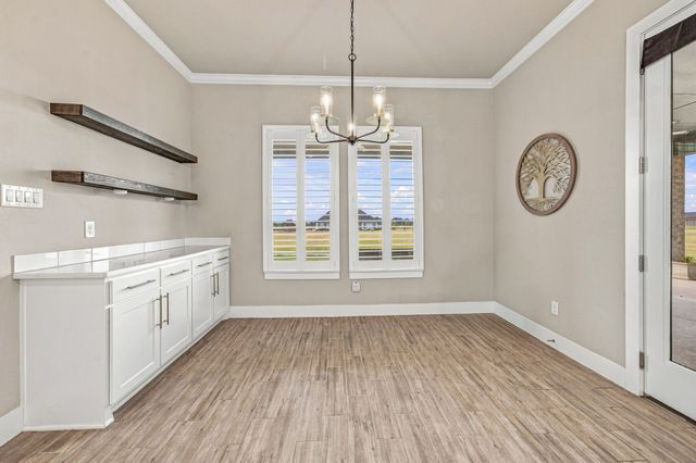 212 Buena Vista Drive, Godley, TX 76044