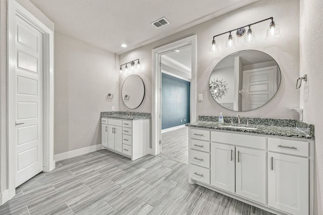 212 Buena Vista Drive, Godley, TX 76044