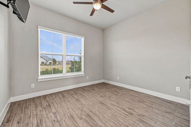 212 Buena Vista Drive, Godley, TX 76044