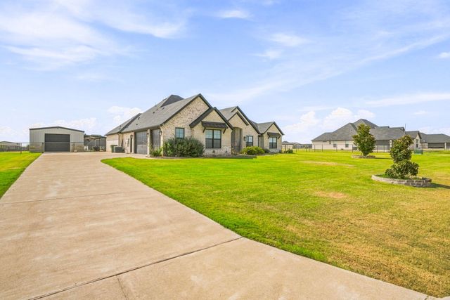 212 Buena Vista Drive, Godley, TX 76044