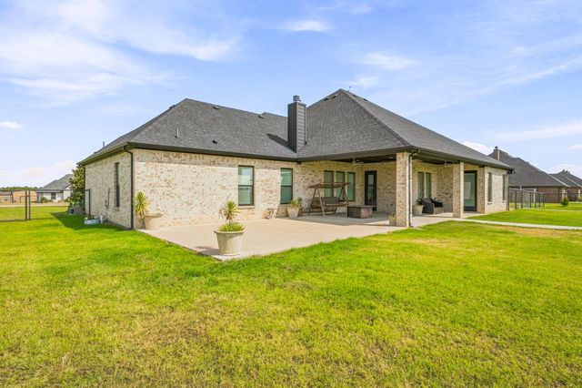 212 Buena Vista Drive, Godley, TX 76044