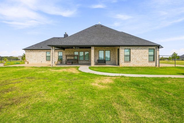 212 Buena Vista Drive, Godley, TX 76044