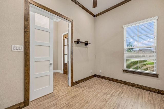212 Buena Vista Drive, Godley, TX 76044