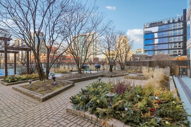 400 N La Salle Drive 2208, Chicago, IL 60654