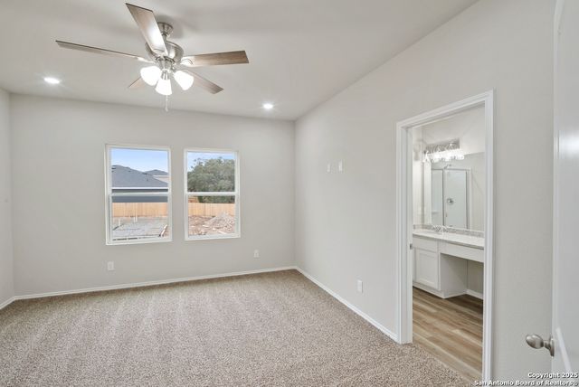 9193 Dietz Elkhorn Rd Apt 36, Boerne, TX 78015