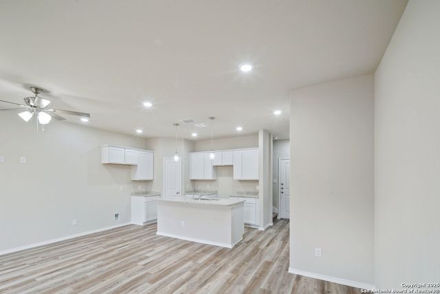 9193 Dietz Elkhorn Rd Apt 36, Boerne, TX 78015