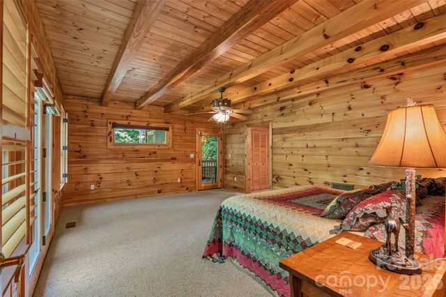 1482 Howard Moore Road, Hot Springs, NC 28743