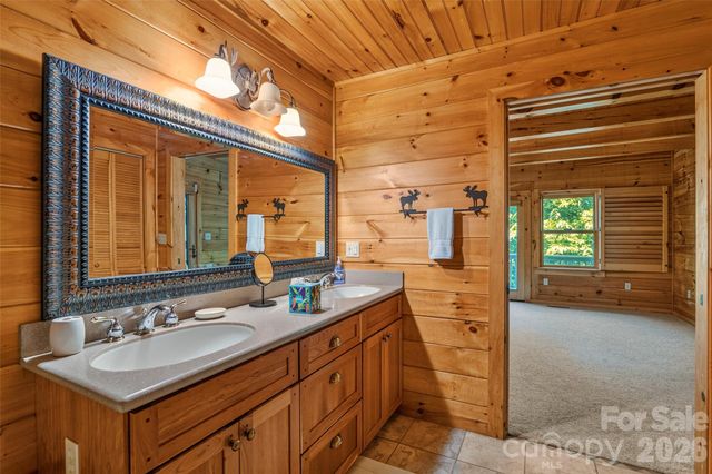 1482 Howard Moore Road, Hot Springs, NC 28743