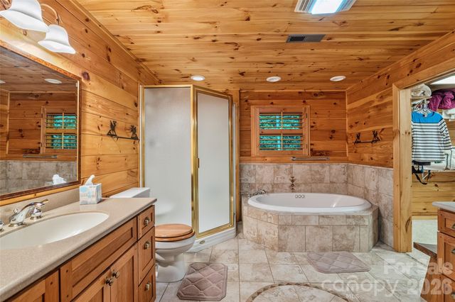 1482 Howard Moore Road, Hot Springs, NC 28743