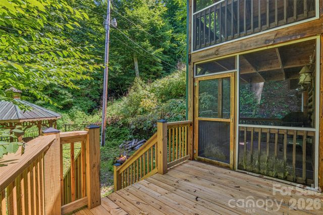 1482 Howard Moore Road, Hot Springs, NC 28743