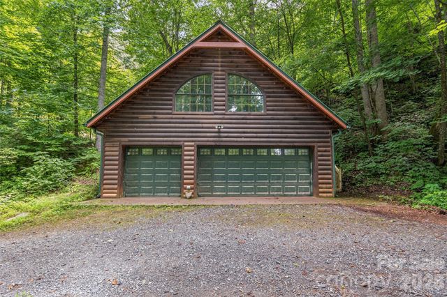 1482 Howard Moore Road, Hot Springs, NC 28743