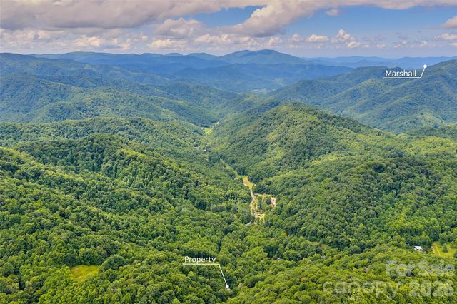1482 Howard Moore Road, Hot Springs, NC 28743