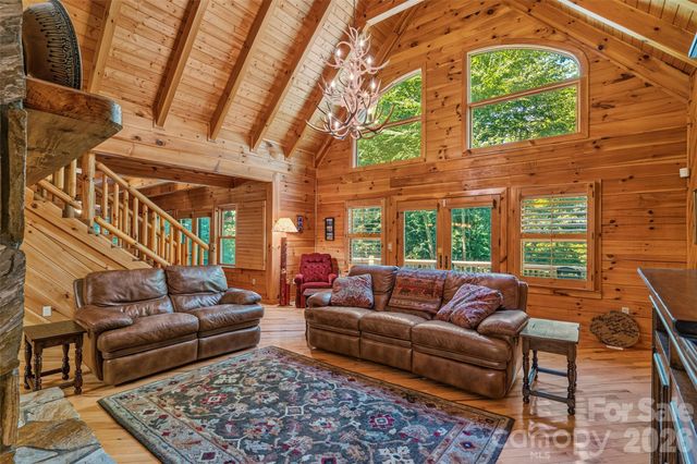 1482 Howard Moore Road, Hot Springs, NC 28743