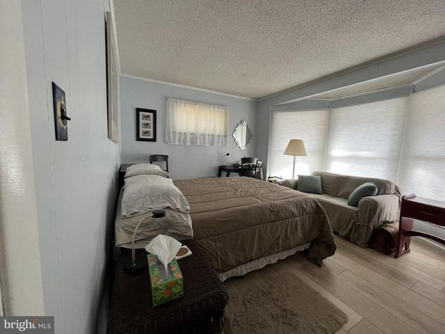 720 OCEAN PKWY, Ocean Pines, MD 21811