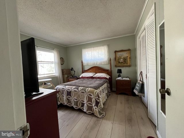 720 OCEAN PKWY, Ocean Pines, MD 21811