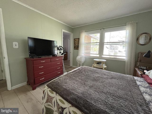 720 OCEAN PKWY, Ocean Pines, MD 21811