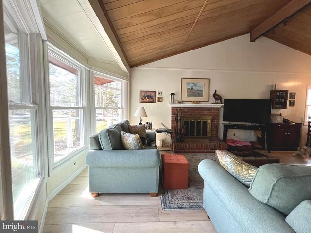 720 OCEAN PKWY, Ocean Pines, MD 21811