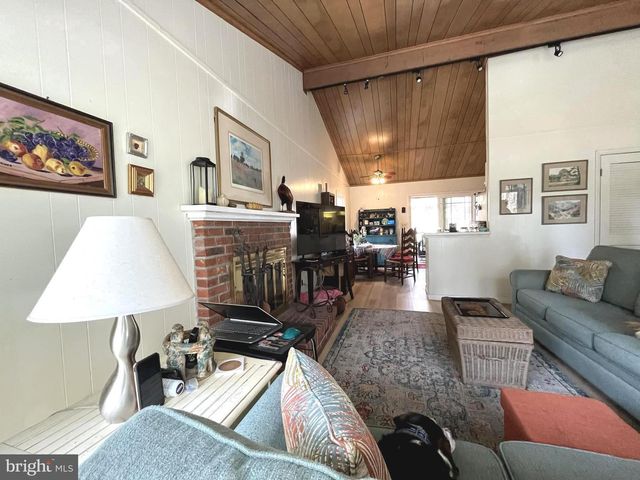 720 OCEAN PKWY, Ocean Pines, MD 21811
